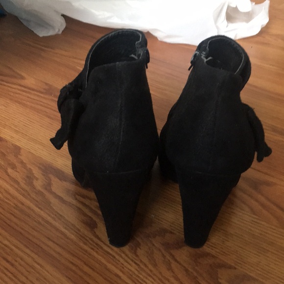 Pretty Black Heels 🎀 - Picture 6 of 8